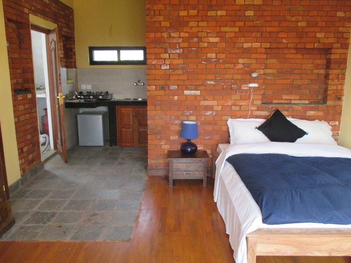 Hotel Swiss Dakshinkali Buitenkant foto